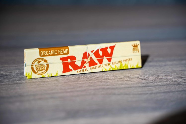 Бумажки RAW Organic Hemp King Size Slim Бумажки RAW Organic Hemp King Size Slim