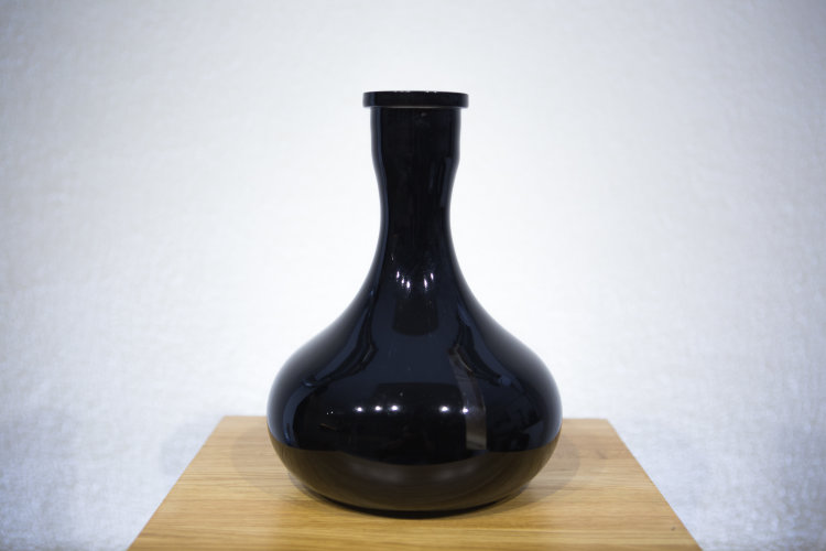 Glass Might Black